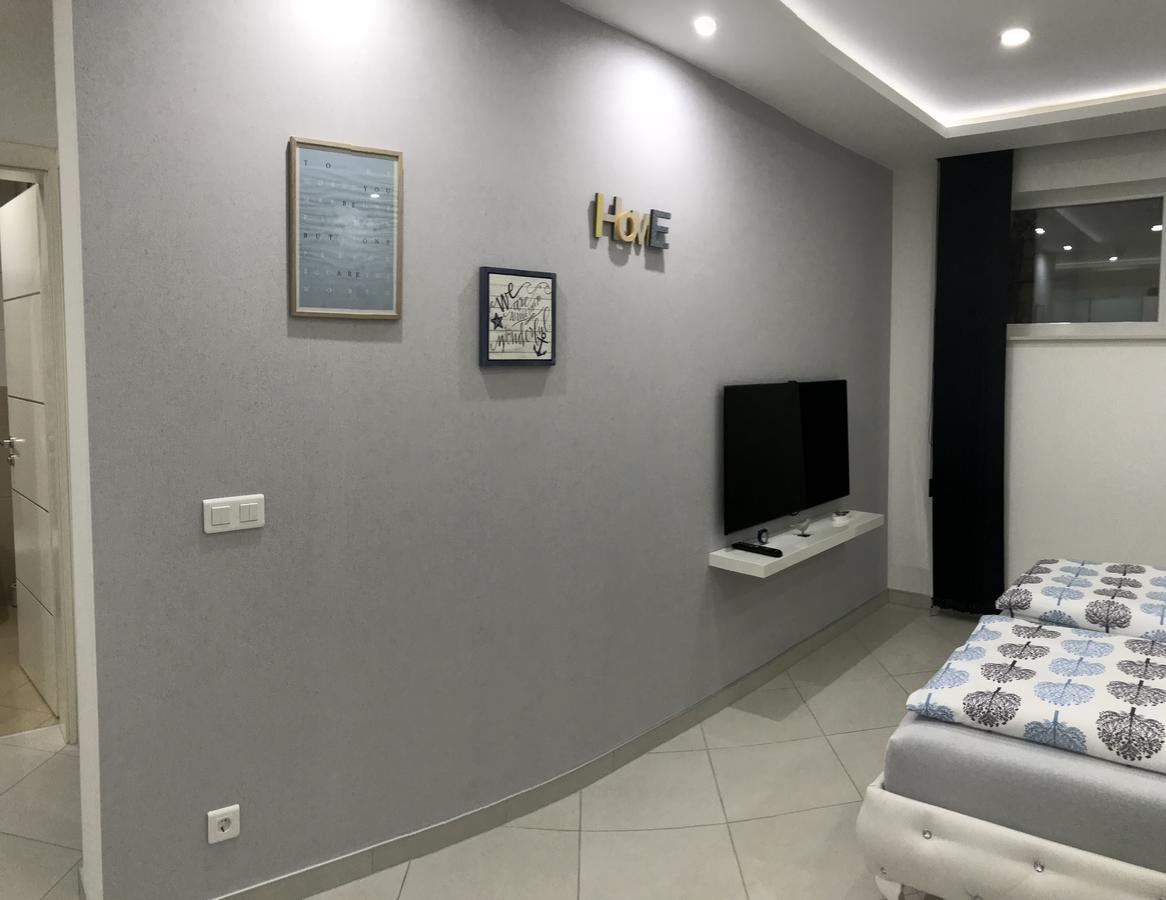 Apartment Ajla Tuzla Exterior photo